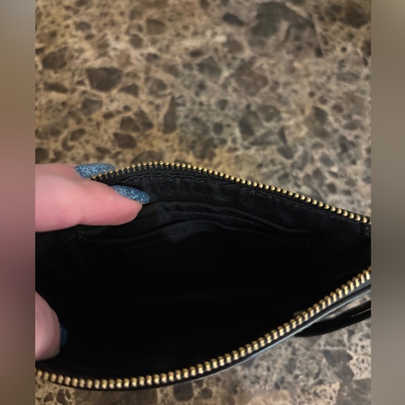 Coach black leather wristlet like new - Picture 4 of 6